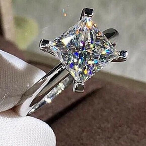 Jewelry - Diamond💎2 CT 925 Sterling Silver Engagement Ring